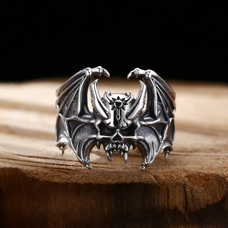 Sterling Silver Ring - Großhandel Ring aus 925er Sterlingsilber, Totenkopf-Vampir-Ring,